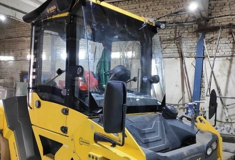 Фото стекла для спецтехники