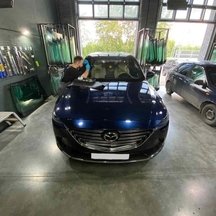 Фото Mazda после замены лобового стекла