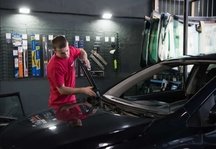 Фото подготовки авто для установки стекла